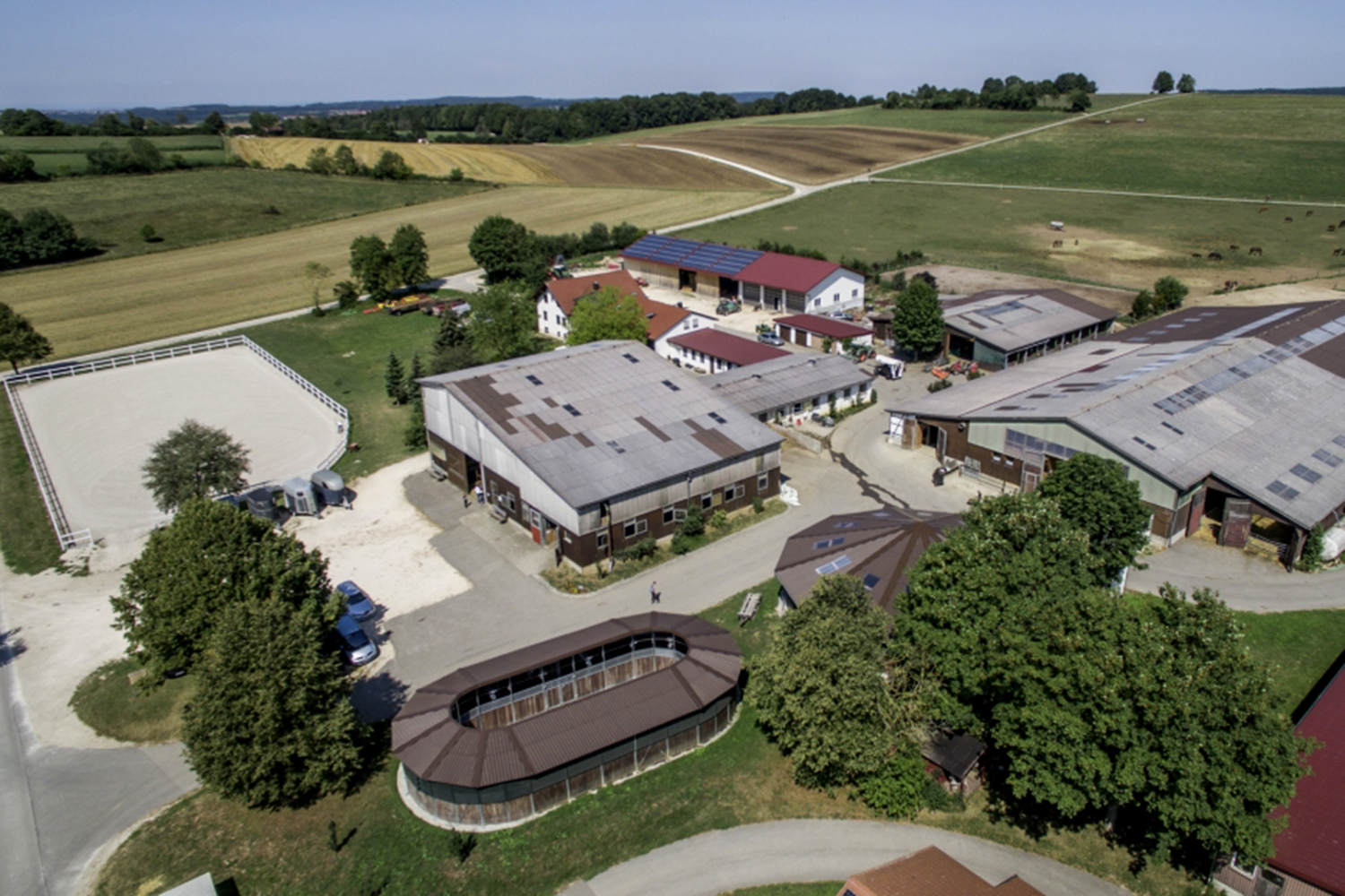 Luftaufnahme des Hofes